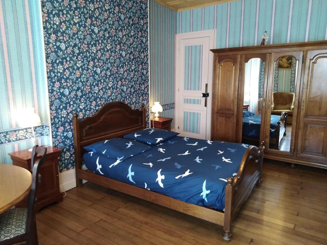 Bed and Breakfast Le Point Du Jour Revin  Esterno foto