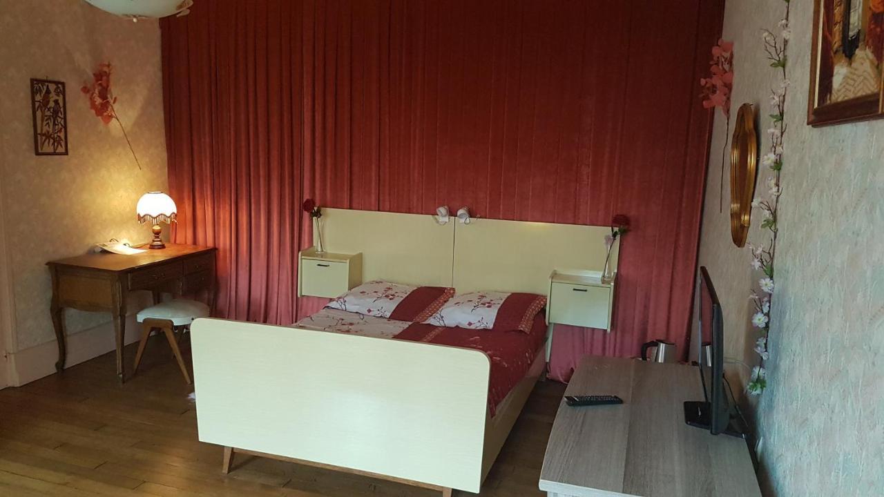 Bed and Breakfast Le Point Du Jour Revin  Esterno foto