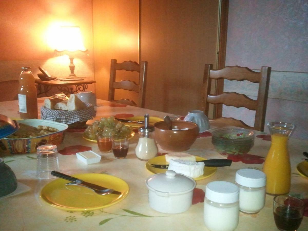 Bed and Breakfast Le Point Du Jour Revin  Esterno foto