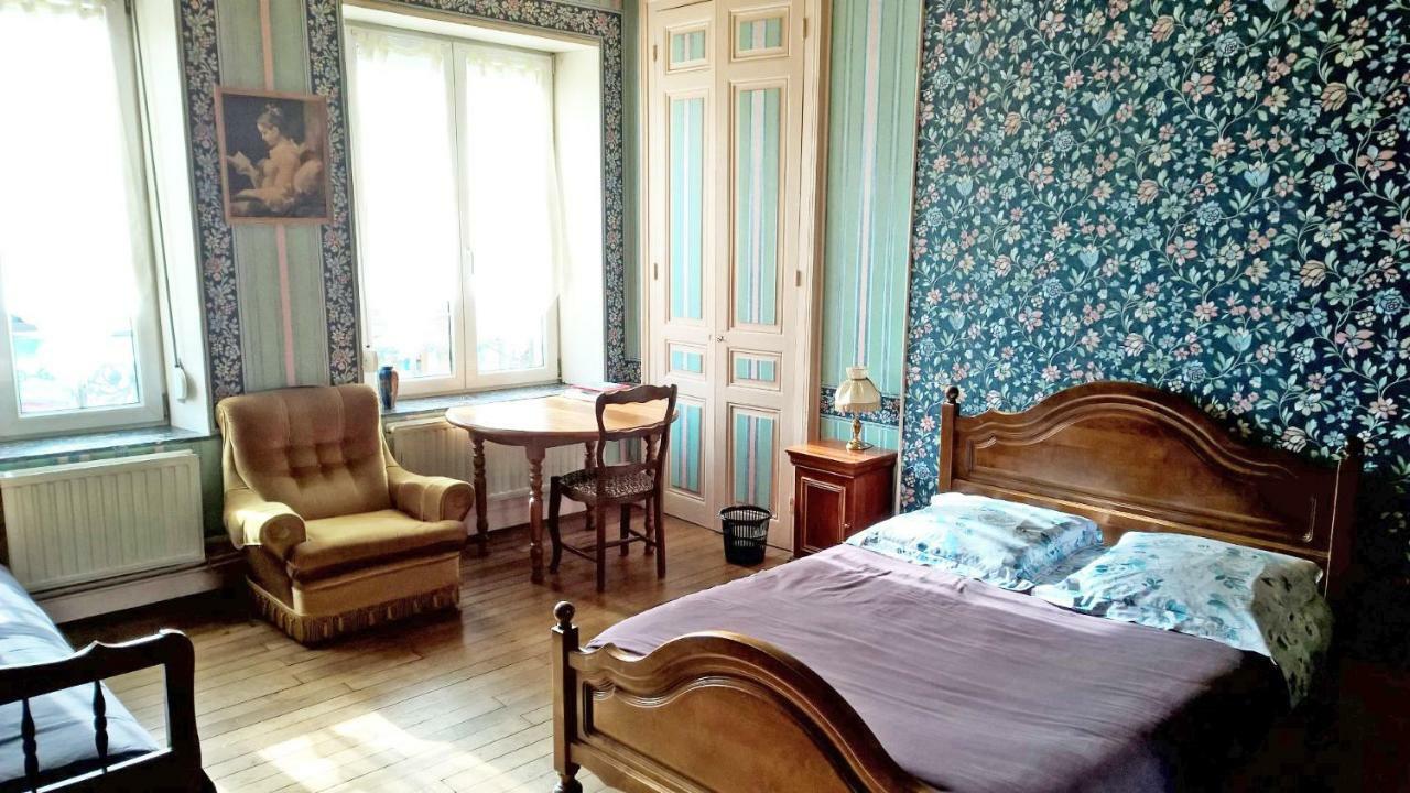 Bed and Breakfast Le Point Du Jour Revin  Esterno foto